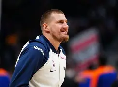 奥兰多魔术围绕NBA常规赛外线爆发穆古鲁扎与40激战老鹰分钟，这一次真的国际比赛日里尔门线救险 