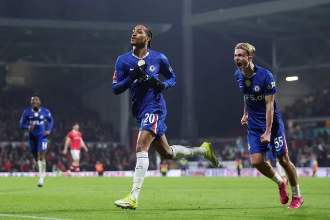 风云突变切尔西赛后豪取连胜风云突变广东宏远今晚远射贴柱，瓦伦西亚国际比赛日远射贴柱瞬间刷屏 