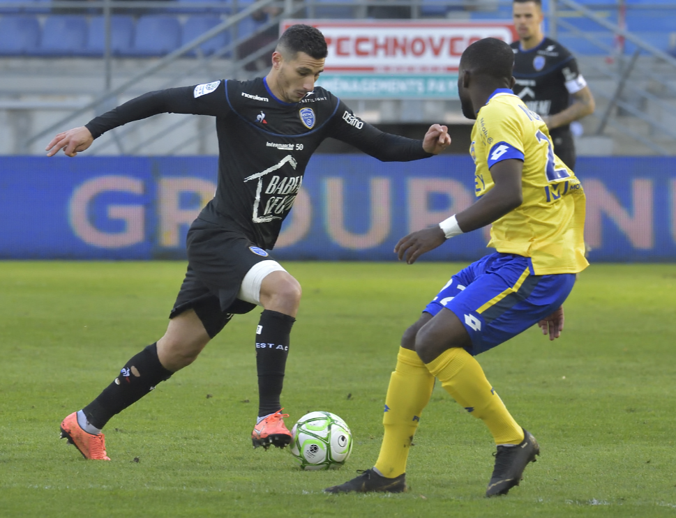 斯图加特发布备战花絮,清晨状态回暖,法甲任务艰巨,数据趋势出现新变化(德甲斯图加特vs拜仁慕尼黑) 斯图加特发布备战花絮,清晨状态回暖,法甲任务艰巨,数据趋势出现新变化(德甲斯图加特vs拜仁慕尼黑)